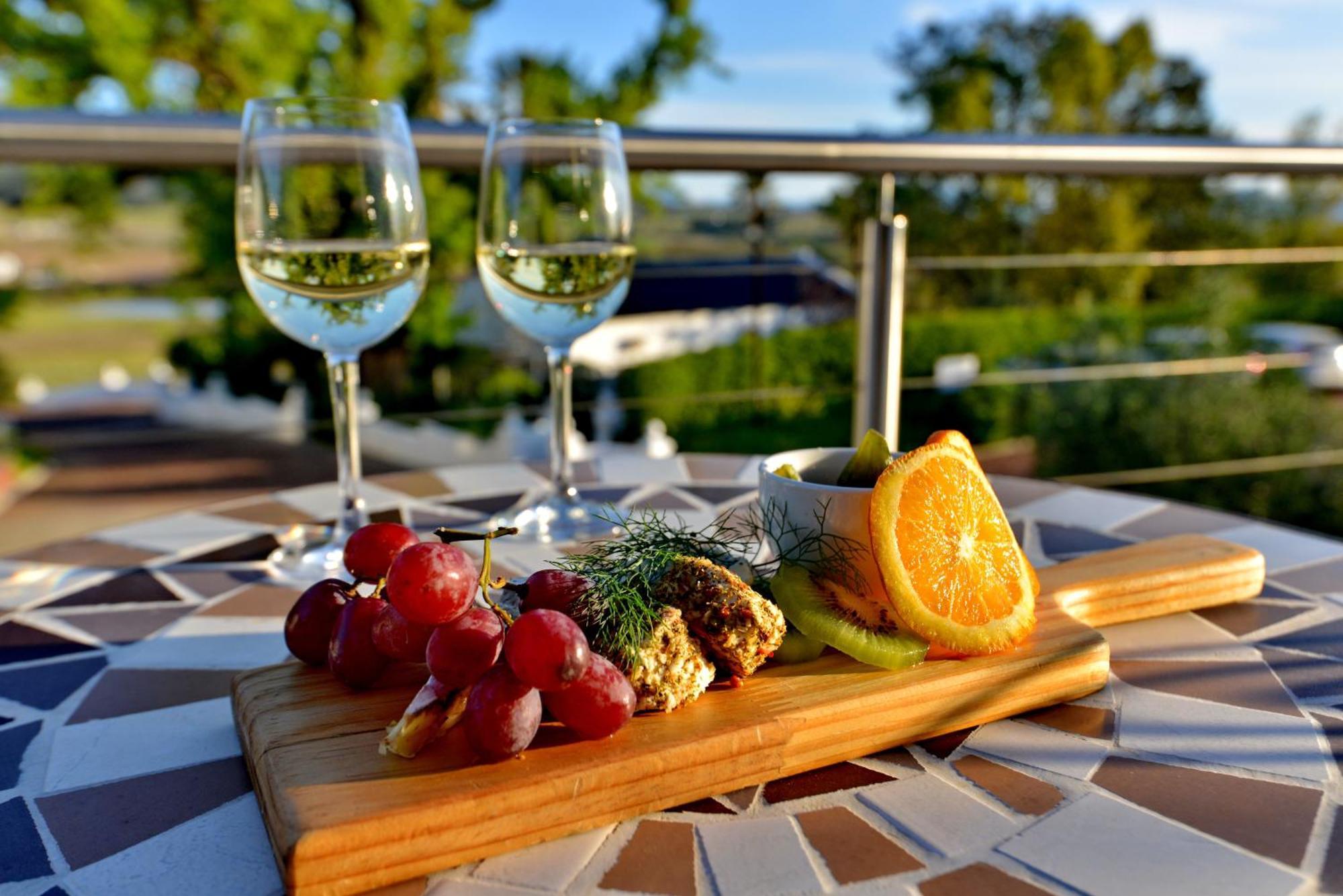 Отель Val Du Charron Wine & Leisure Estate Веллингтон Экстерьер фото